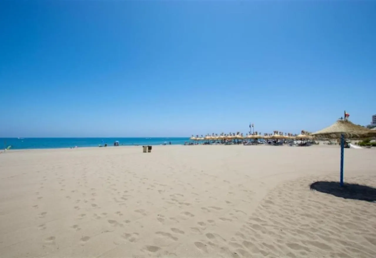 Beach Apartment Montemarcarihuela Torremolinos Spain